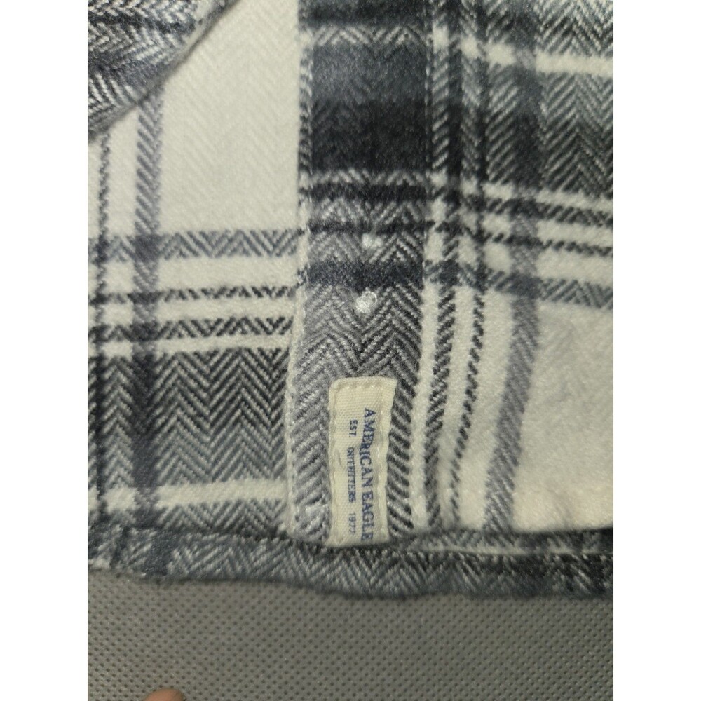 American Eagle Outfitters Flannel Shirt Small Black White Plaid Classic Fit Soft - Picture 8 of 10
